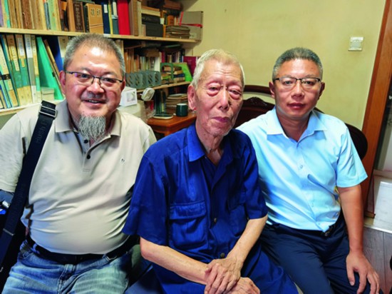 9采访结束后，韩宝林、齐惠敏与笔者留影.jpg