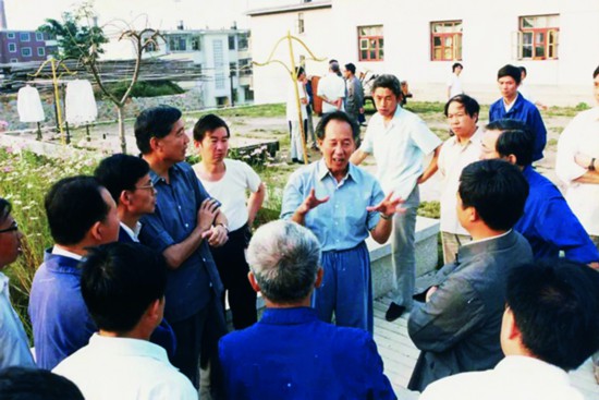 黄旭华院士早年工作照片.jpg